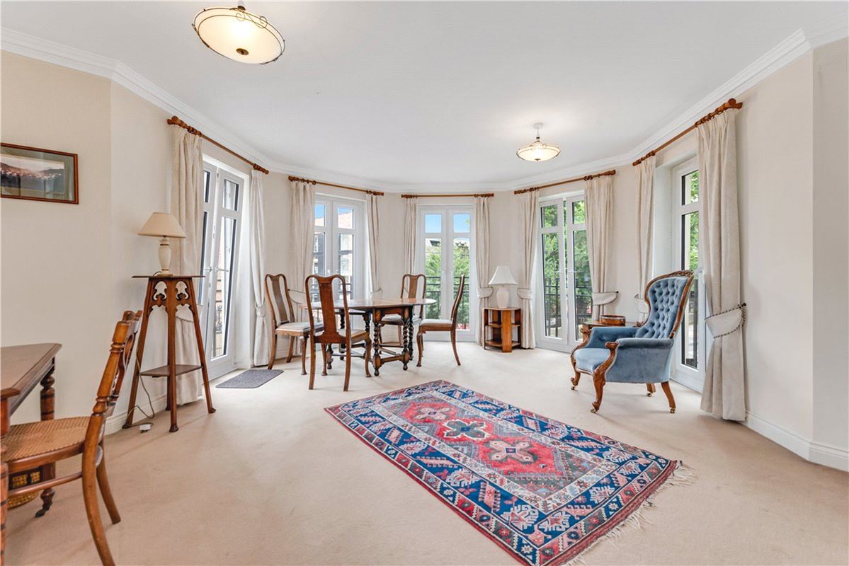 1 bedroom flat, Lady Anne Court, Skeldergate YO1 - Available