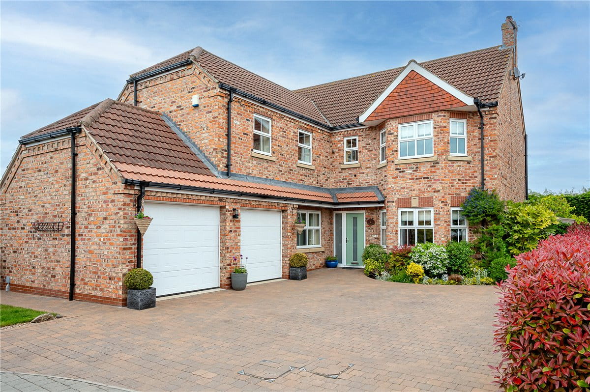 5 bedroom house, The Village, Stockton on the Forest YO32 - Available