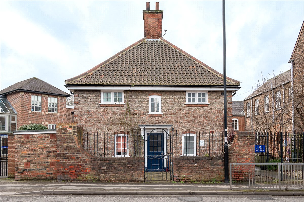 5 bedroom , Dalton Terrace, York YO24 - Sold STC