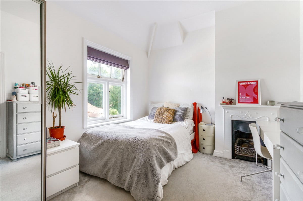 5 bedroom house, Main Street, Wilberfoss YO41 - Available