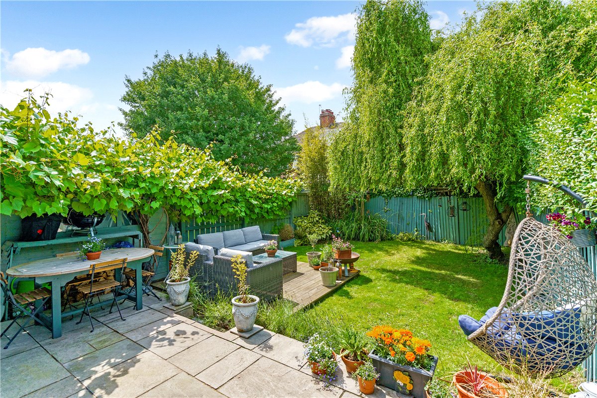 5 bedroom house, Chestnut Avenue, York YO31 - Available