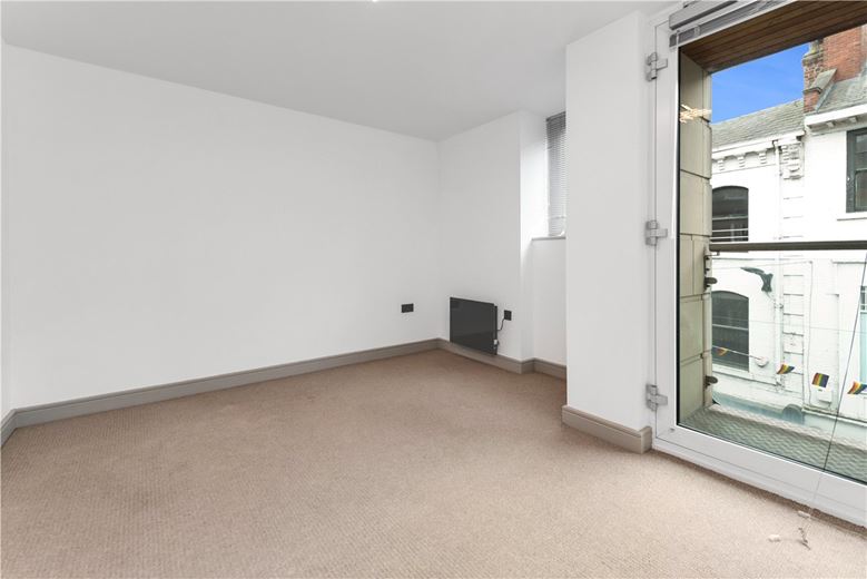 2 bedroom flat, Peter Lane, York YO1 - Available