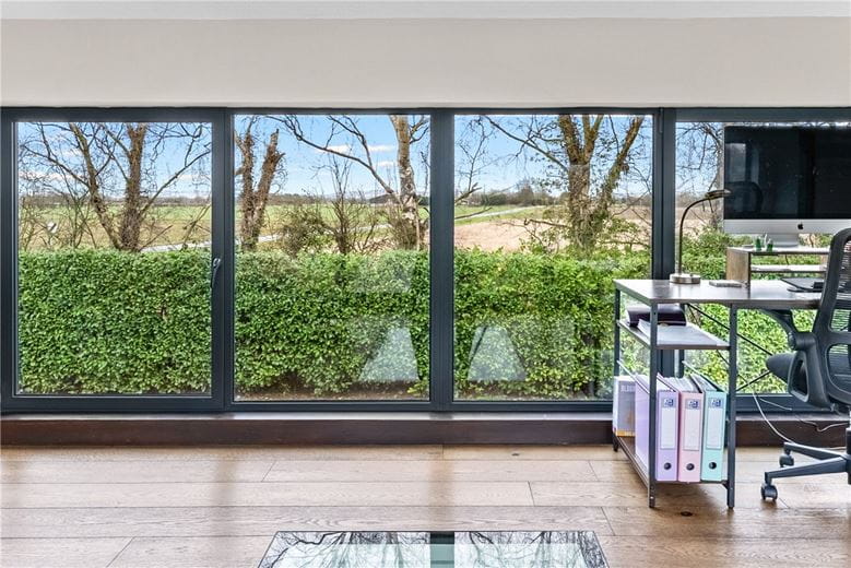 6 bedroom house, Newmill Farm, Mill Lane YO42 - Available