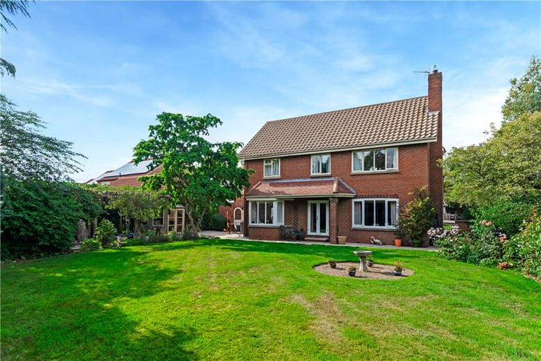 3 bedroom house, The Green, Raskelf YO61 - Available