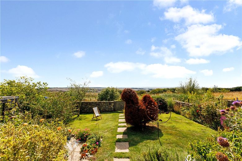 3 bedroom house, Loftus, Saltburn-by-the-Sea TS13 - Available