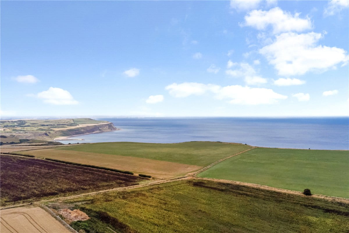 3 bedroom house, Loftus, Saltburn-by-the-Sea TS13 - Available