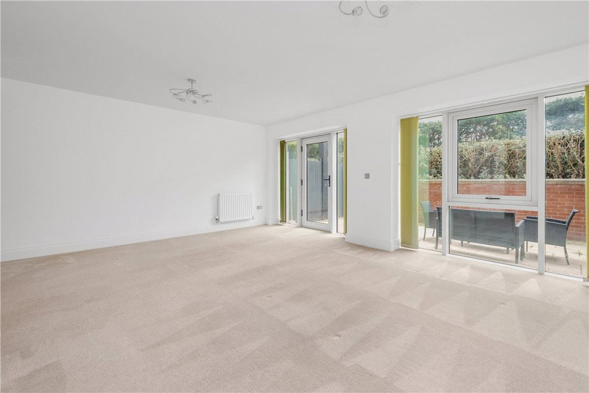 2 bedroom flat, Bishopthorpe Road, York YO23 - Available