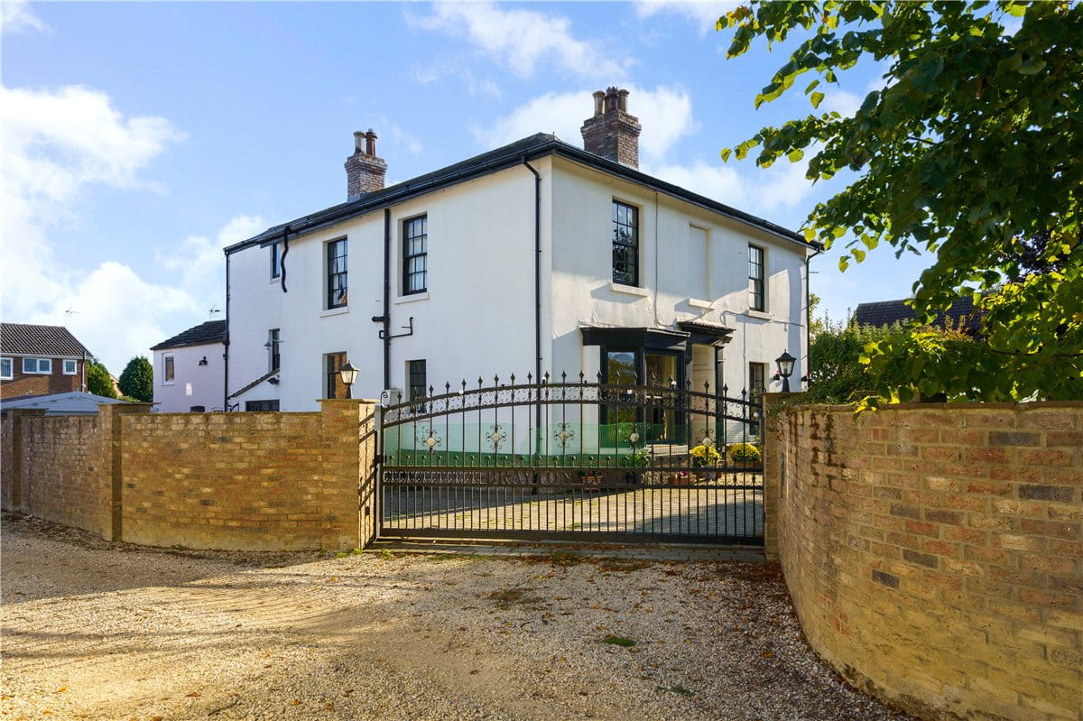 6 bedroom house, Doncaster Road, Selby YO8 - Available