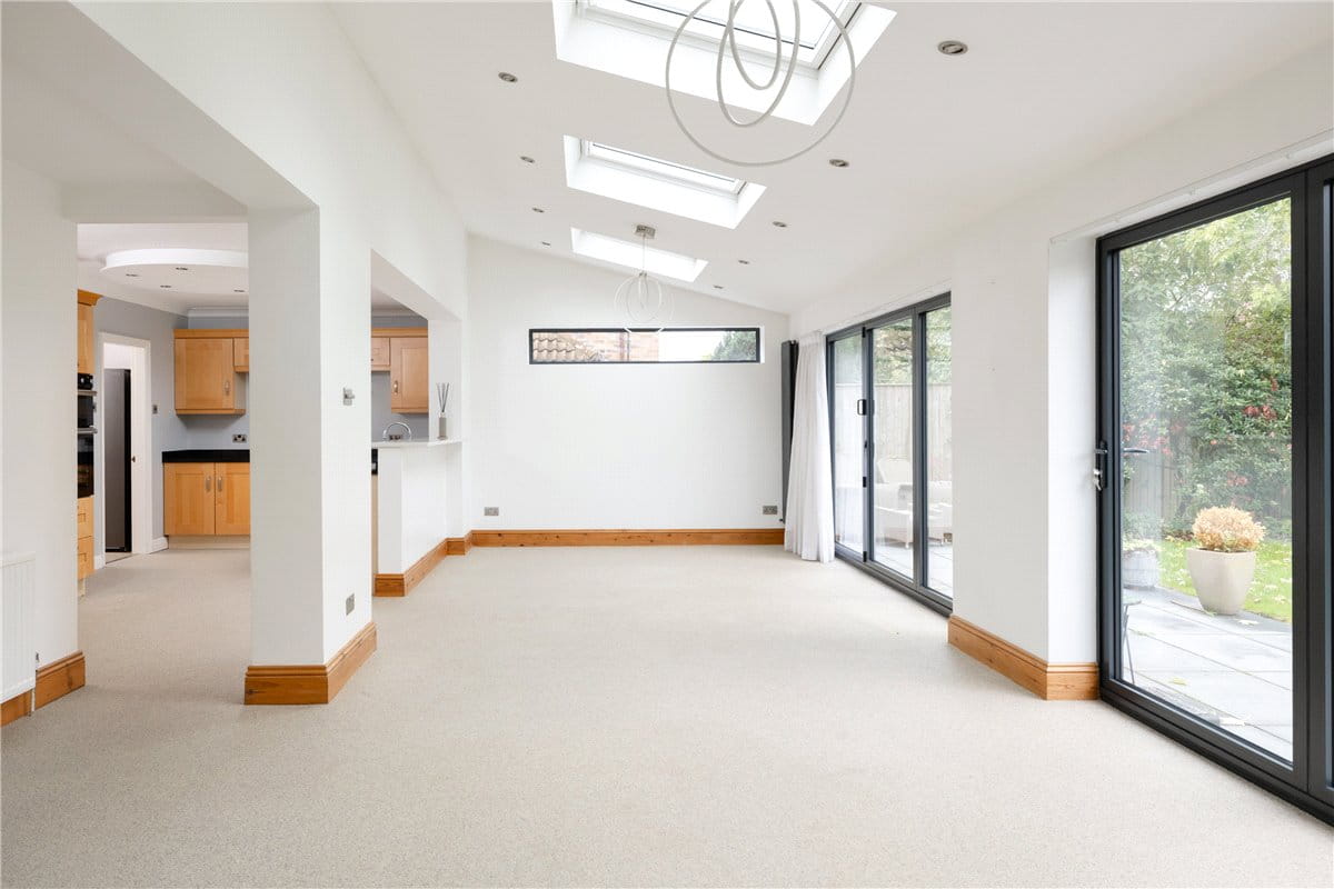 6 bedroom house, Allerthorpe, York YO42 - Available