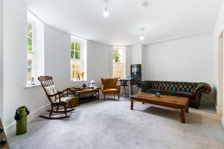 1 bedroom flat, The Mount, York YO24 - Available