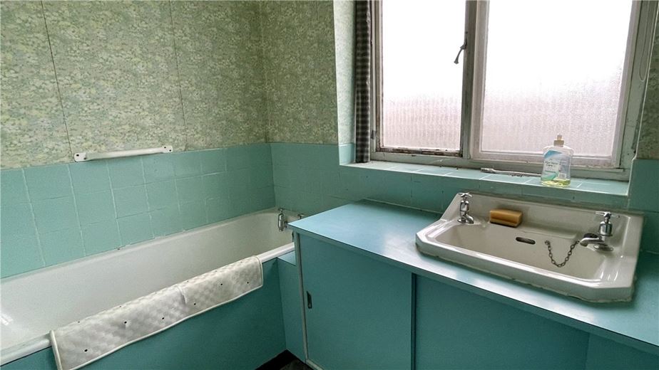 3 bedroom house, Howard Drive, York YO30 - Available