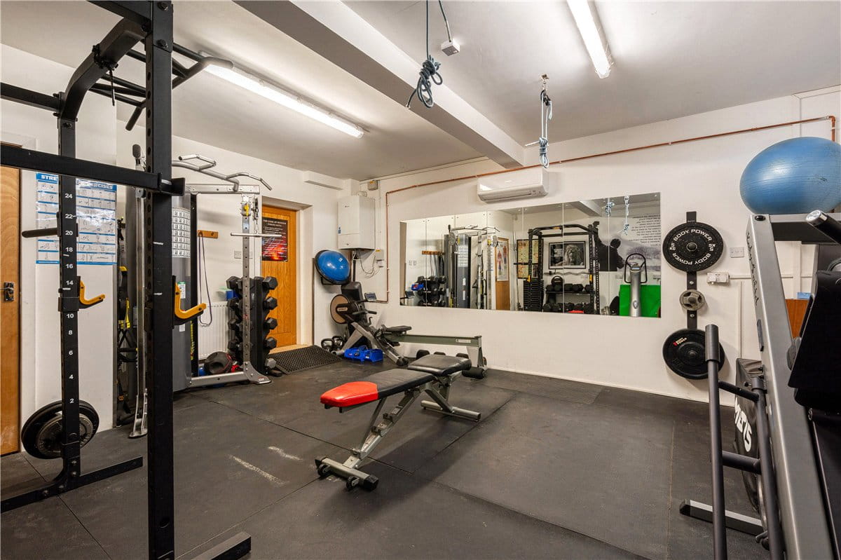 5 bedroom house, Main Street, Upper Poppleton YO26 - Available