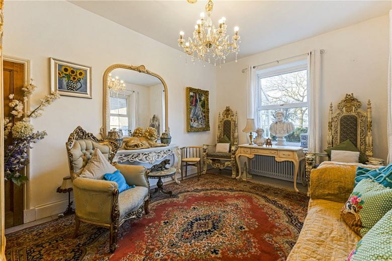 7 bedroom house, Manby Road, Stewton LN11 - Available