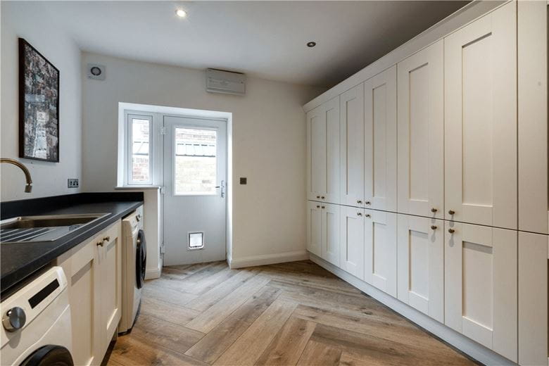 5 bedroom house, Stockton Lane, Stockton on the Forest YO32 - Available