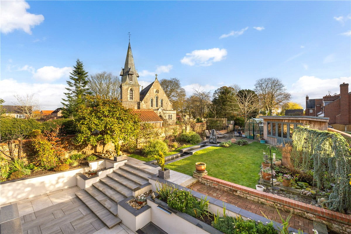 5 bedroom house, The Village, Stockton on the Forest YO32 - Available