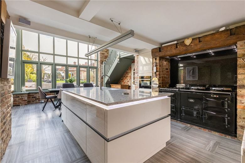 5 bedroom house, The Village, Stockton on the Forest YO32 - Available