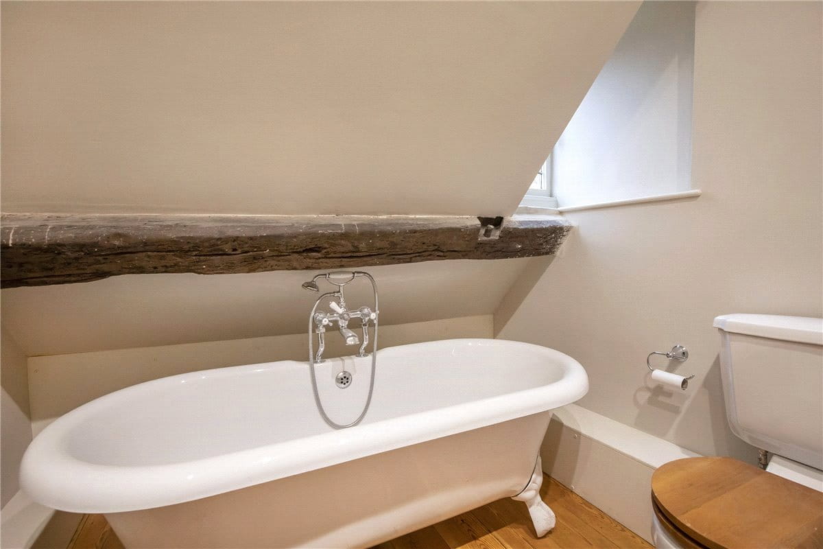 4 bedroom house, Precentors Court, York YO1 - Available