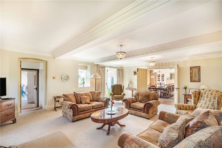 5 bedroom house, Lilling, York YO60 - Available