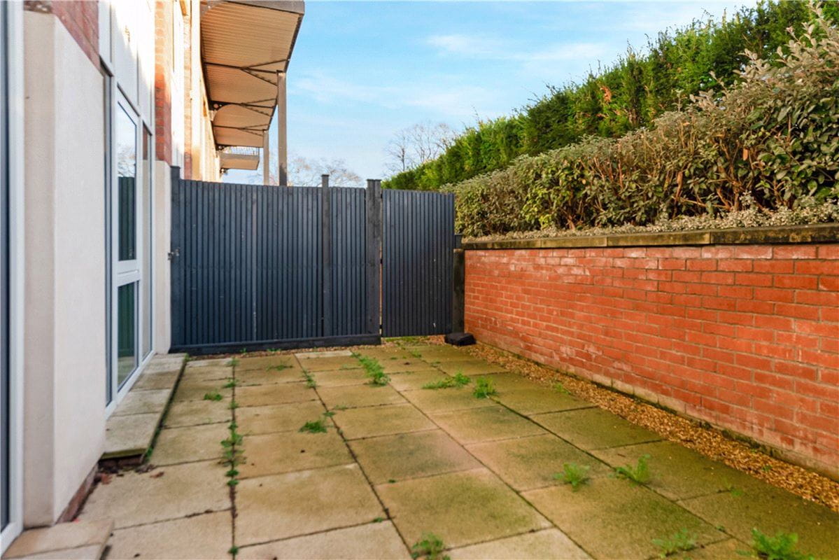 2 bedroom flat, Bishopthorpe Road, York YO23 - Sold STC