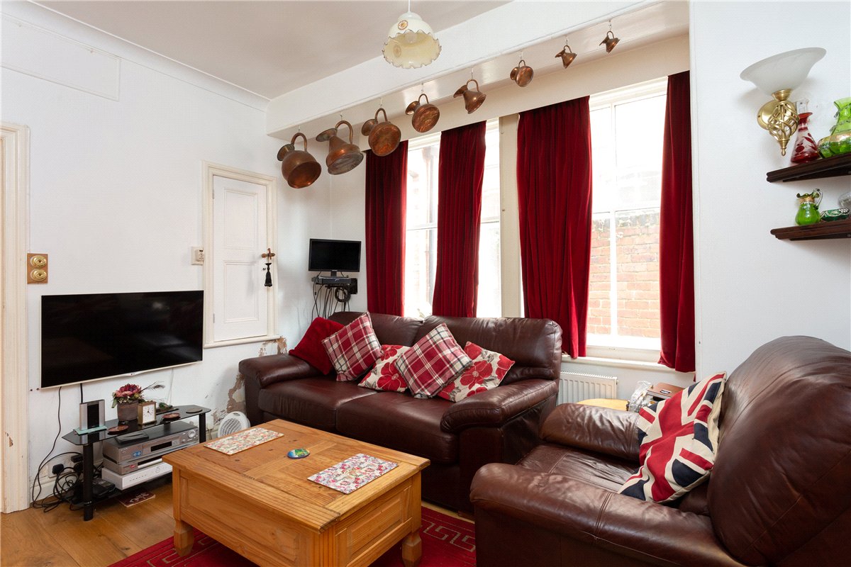 6 bedroom house, Albemarle Road, York YO23 - Available
