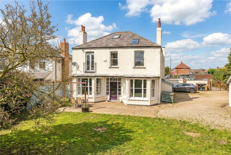 4 bedroom house, Hamilton Way, York YO24 - Available