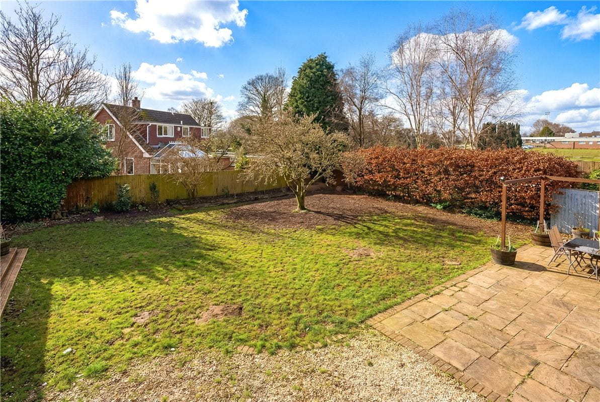 4 bedroom house, Hamilton Way, York YO24 - Available