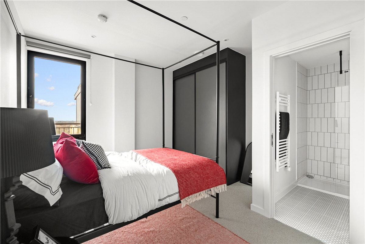 2 bedroom flat, Haxby Road, York YO31 - Available