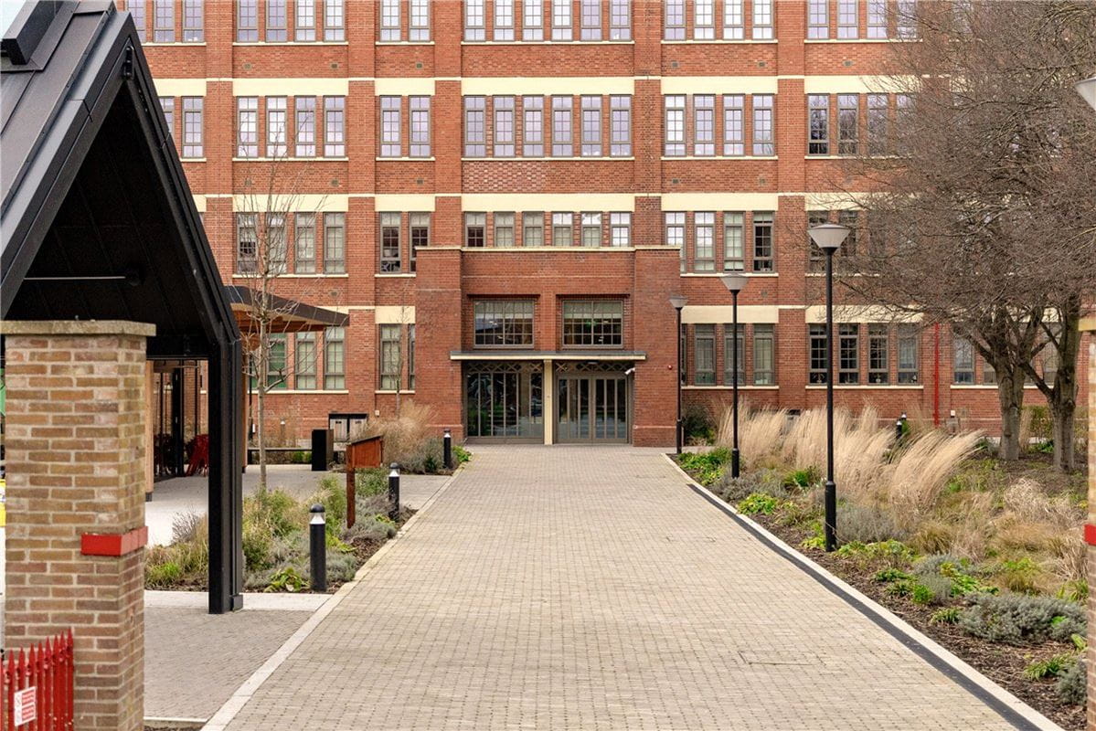 2 bedroom flat, Haxby Road, York YO31 - Sold STC