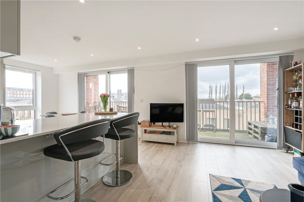 2 bedroom flat, Joseph Terry Grove, York YO23 - Available