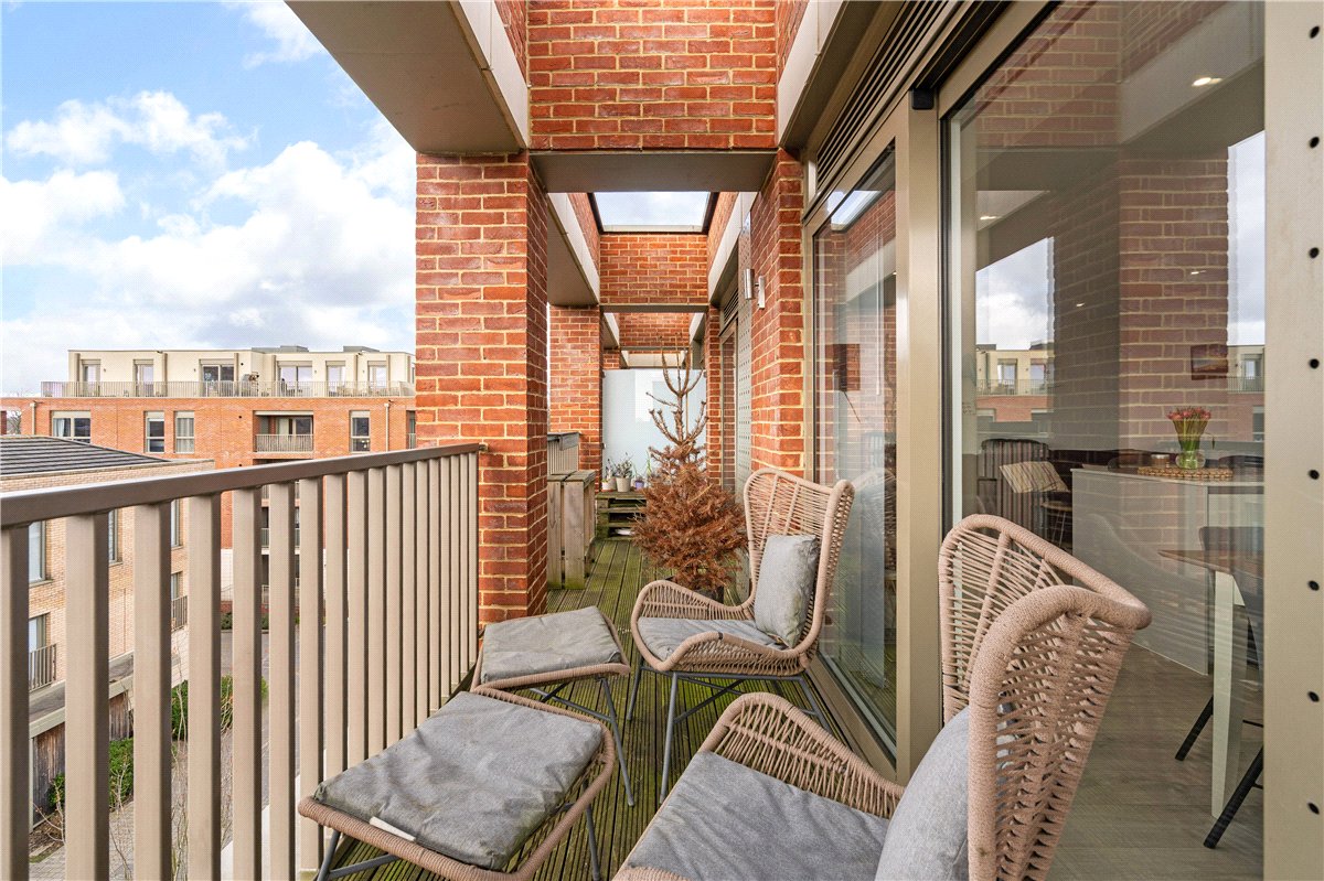 2 bedroom flat, Joseph Terry Grove, York YO23 - Available