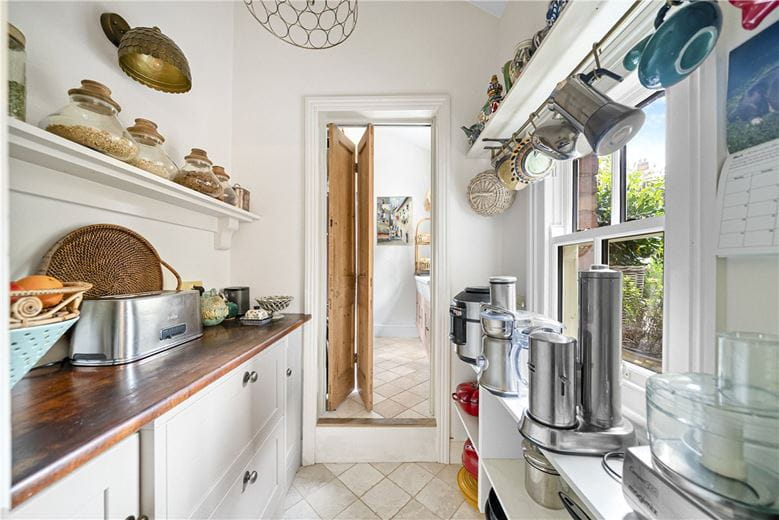 4 bedroom house, Albemarle Road, York YO23 - Available