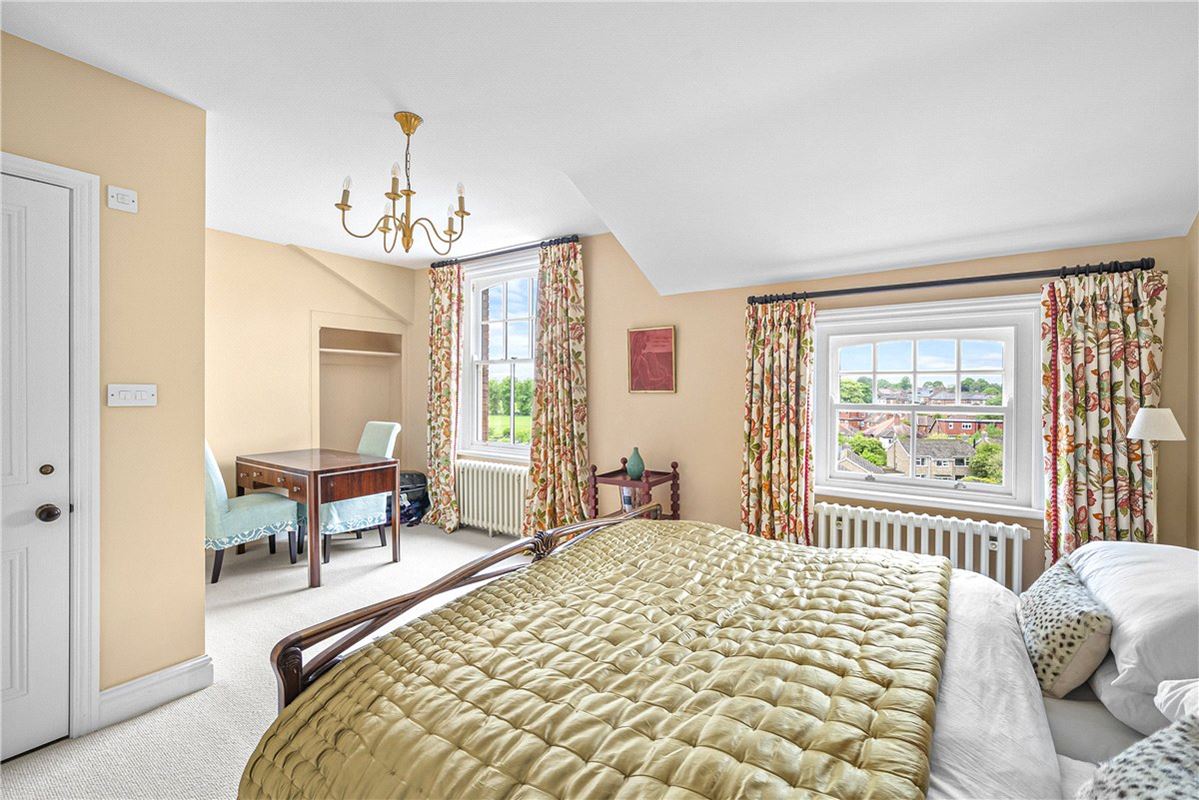 4 bedroom house, Albemarle Road, York YO23 - Available